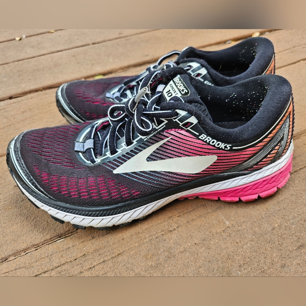 Brooks Ghost 10 Running Shoes Cushioned Athletic Shoes Pink Orange  Womens 7